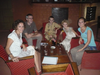01 Un Verre Au Centre Culturel Francais